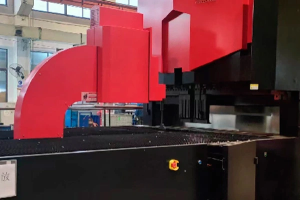 Cintreuse CNC d'Aier